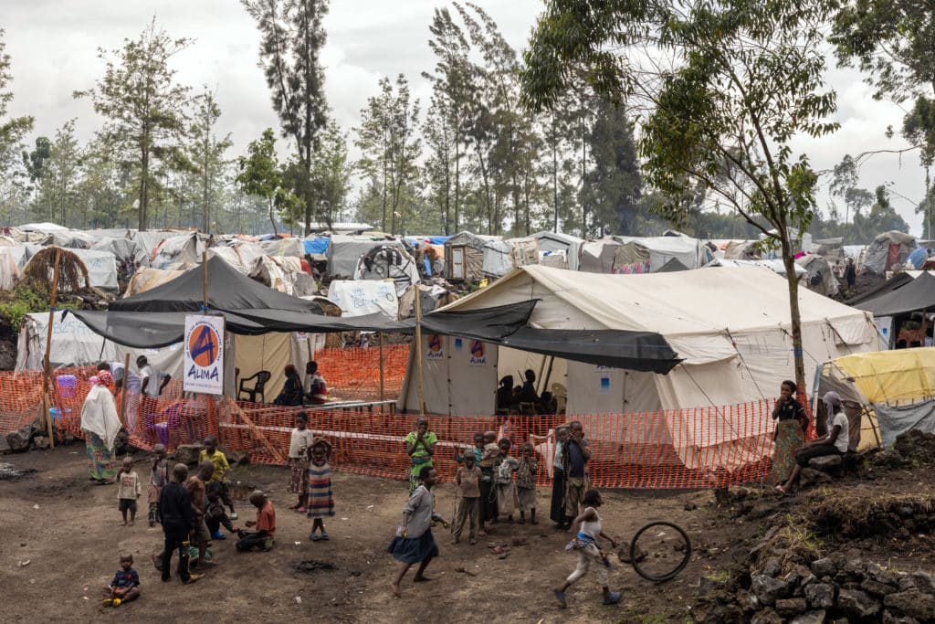 Vue du centre de santé installé par l’ONG ALIMA (The Alliance for International Medical Action) dans le camp de déplacés de Rusayo, au nord de Goma, en République démocratique du Congo (RDC).