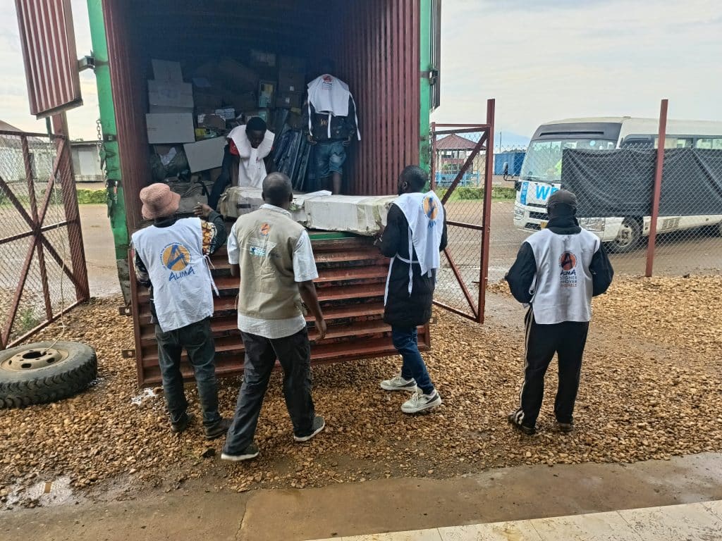 Ebola-au-Kasai-une-course-contre-la-montre-2-scaled.jpg